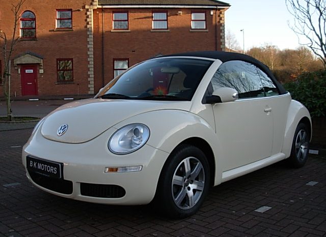 VOLKSWAGEN BEETLE 1.6 SOLAR CONVERTIBLE CREAM full