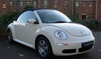 VOLKSWAGEN BEETLE 1.6 SOLAR CONVERTIBLE CREAM full